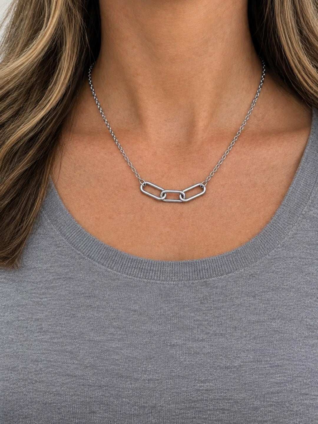 Interlocking Link Friendship Necklace, Bestie Gift, Meaningful Jewelry, Sister Keepsake, Birthday Present, Bond Symbol